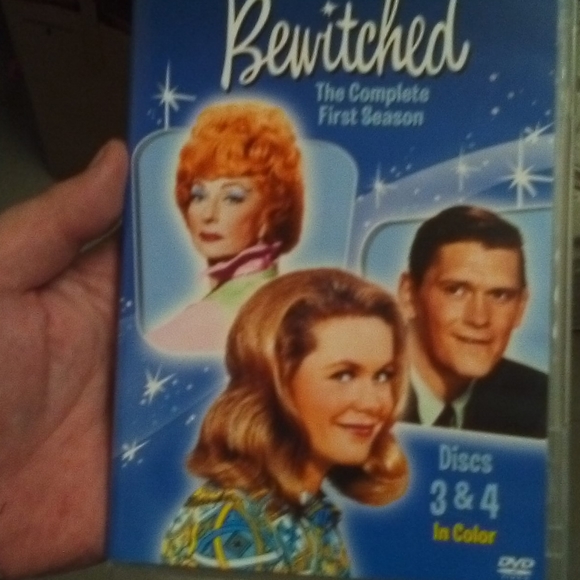Complete First Season Of "Bewitched" In Color - Picture 5 of 11